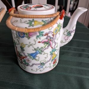 Vintage Chinese porcelain teapot